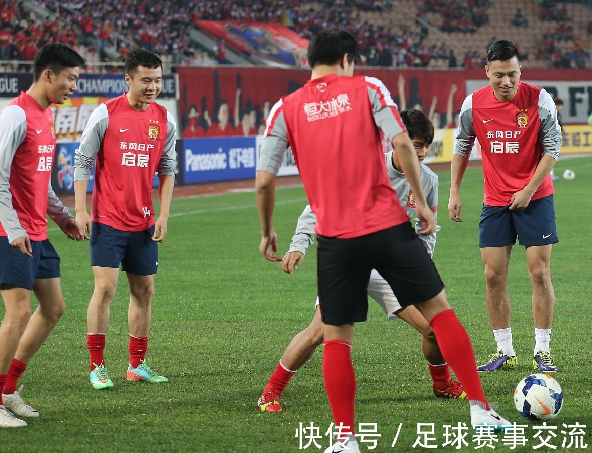 为什么棒球比赛中的跑垒教练需要站在固定的白框内