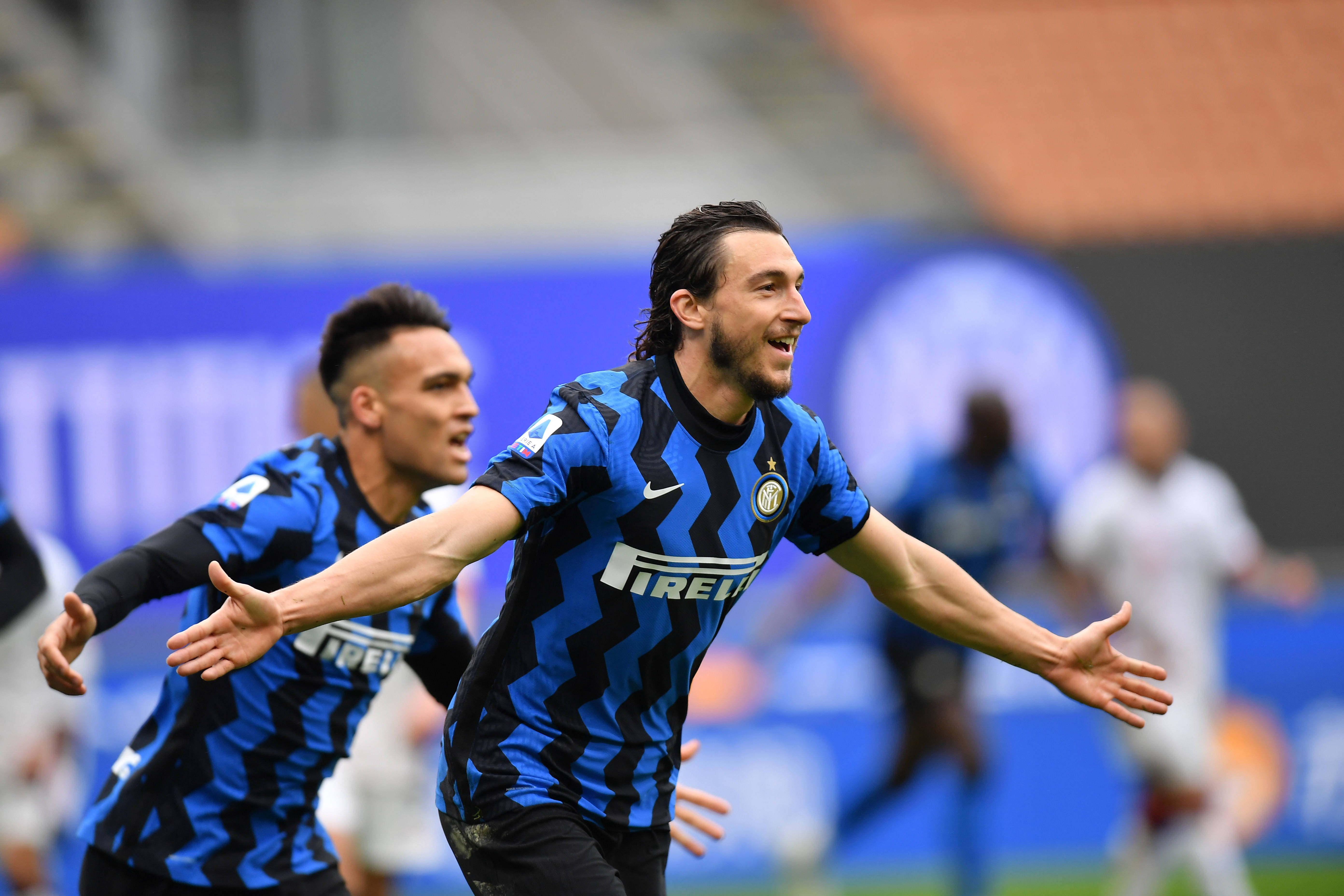 罗马诺：萨德提高对曼奇尼的报价，双方已重新开始谈判