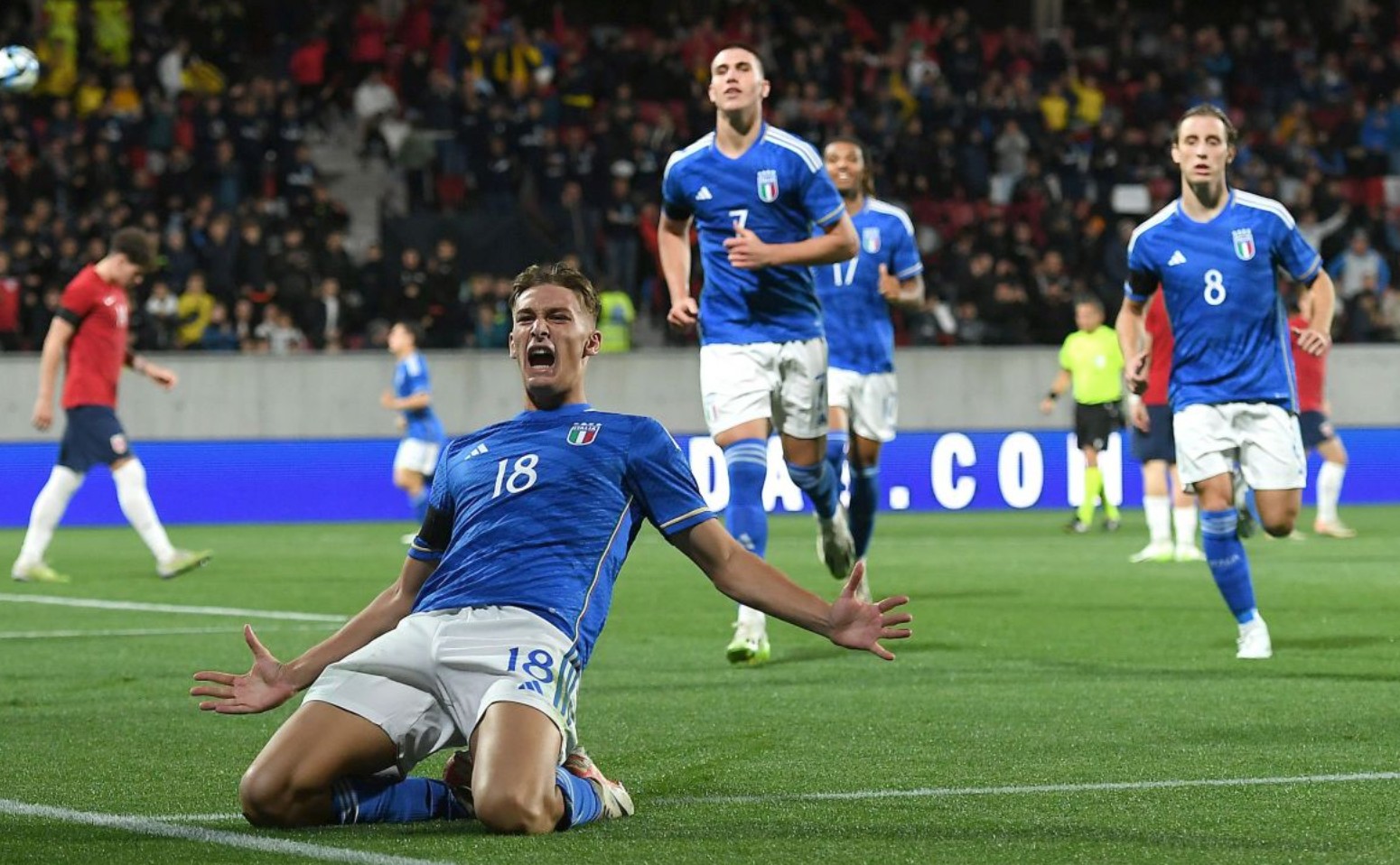 伊拉克队主帅：首要目标是世界杯附加赛资格，需提升进攻效率