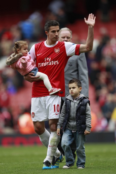 足球报：蒋光太已随队训练，但能否出战柔佛新山仍存在变数（足球报：蒋光太参与球队合练，出战柔佛新山仍待定）