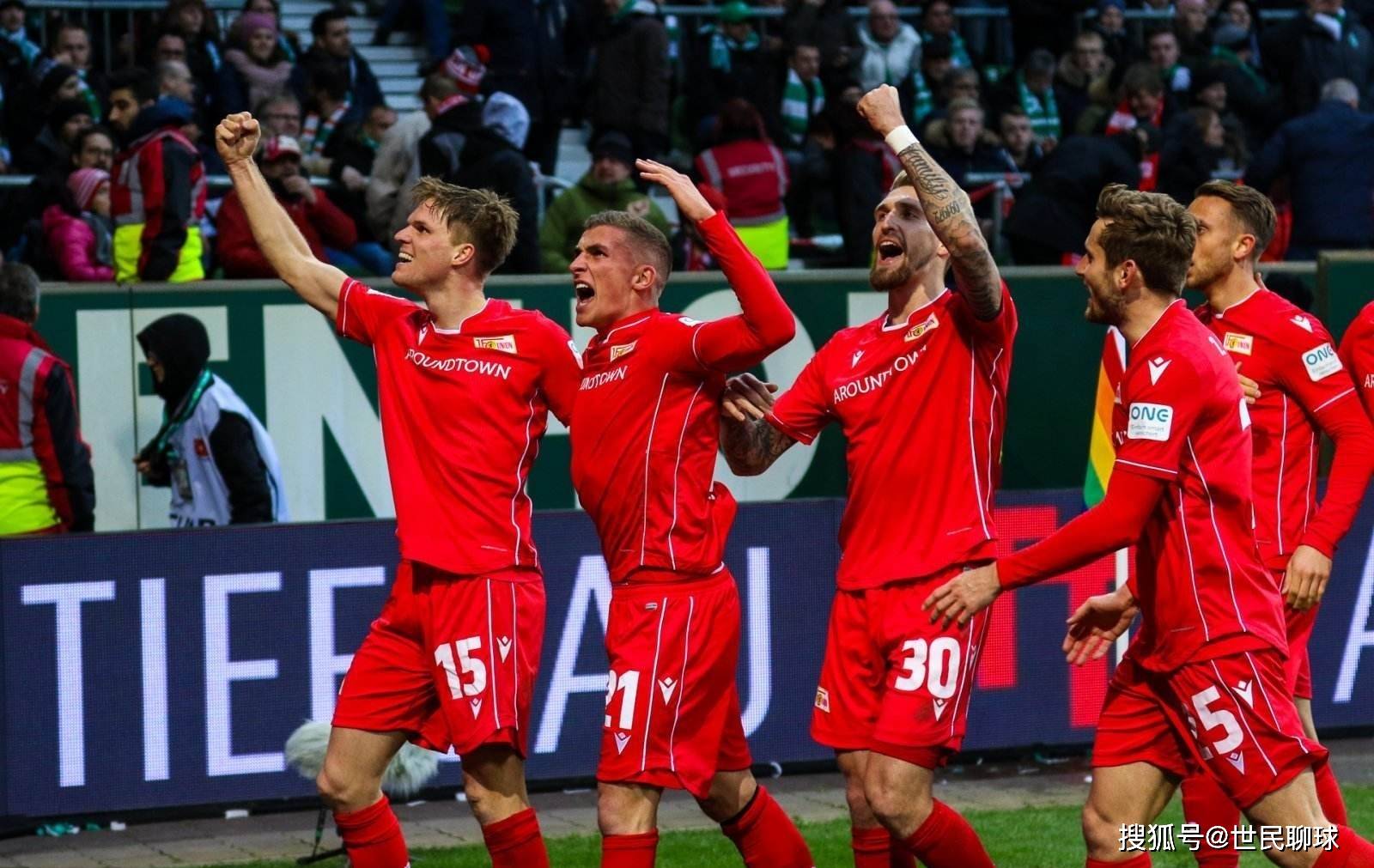 为何亲斯内德？穆帅：斯内德给了我三冠王，那是最棒的一年