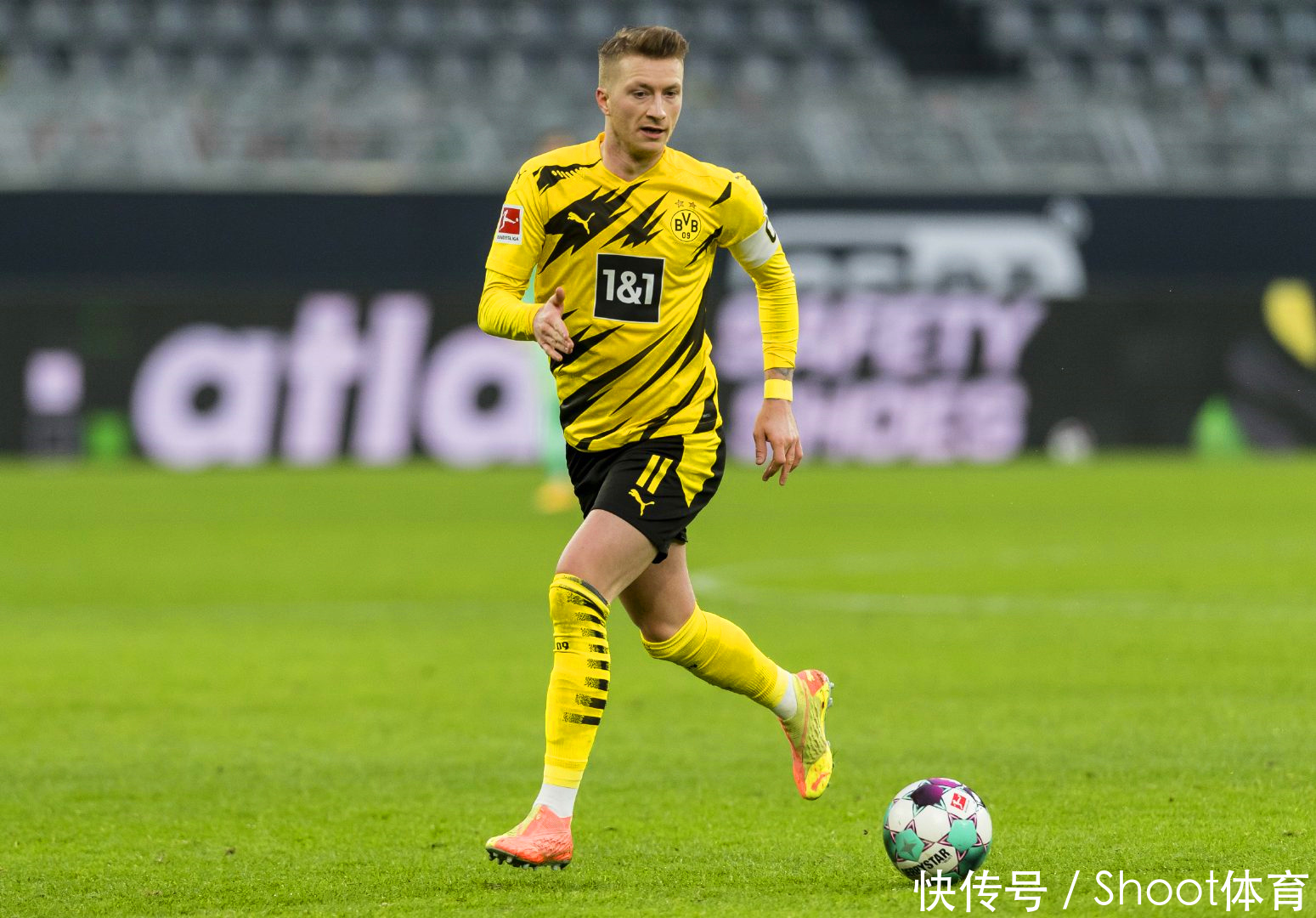 17岁290天，卡尔成为欧冠历史连续3场进球最年轻的球员（17岁290天，卡尔创欧冠最年轻连续三场破门纪录）