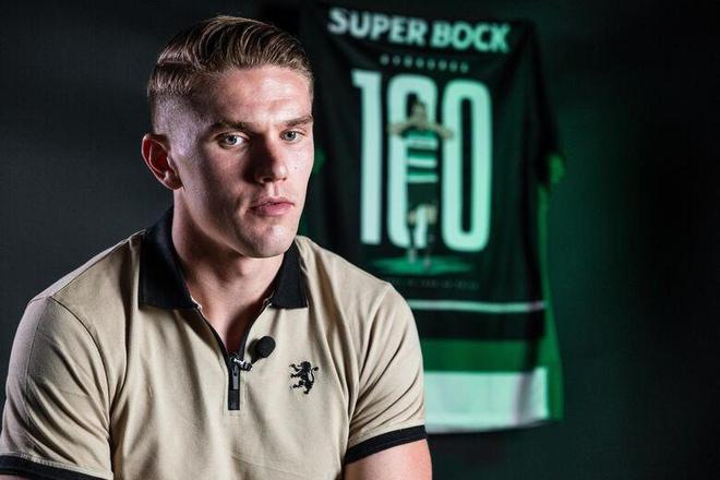 记者：蒋圣龙带330毫升肾脏积液征战半年多，刚完成手术（记者：蒋圣龙带330毫升肾积液征战半年多，手术刚刚完成）