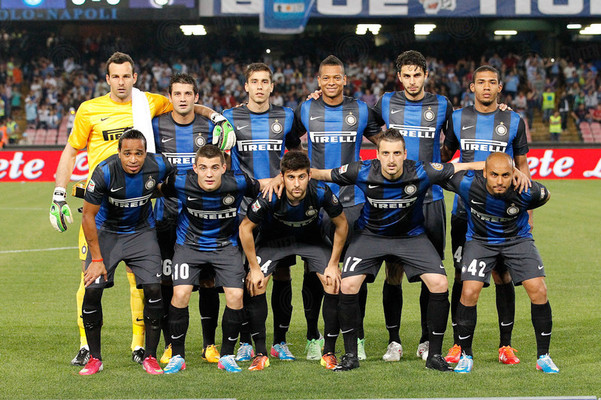 足球欧洲豪门战术失灵，主帅承认排兵布阵失误（欧洲豪门战术受挫，主帅坦言布阵出错）