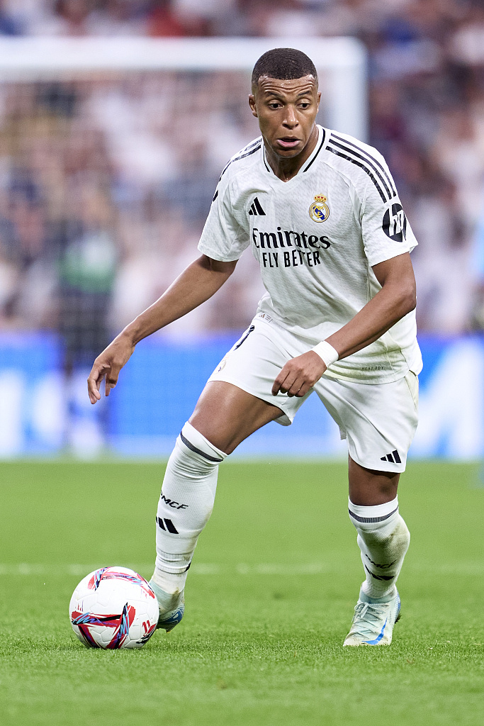 实现中超三连冠、队史第4冠，海港官方社媒发文庆祝