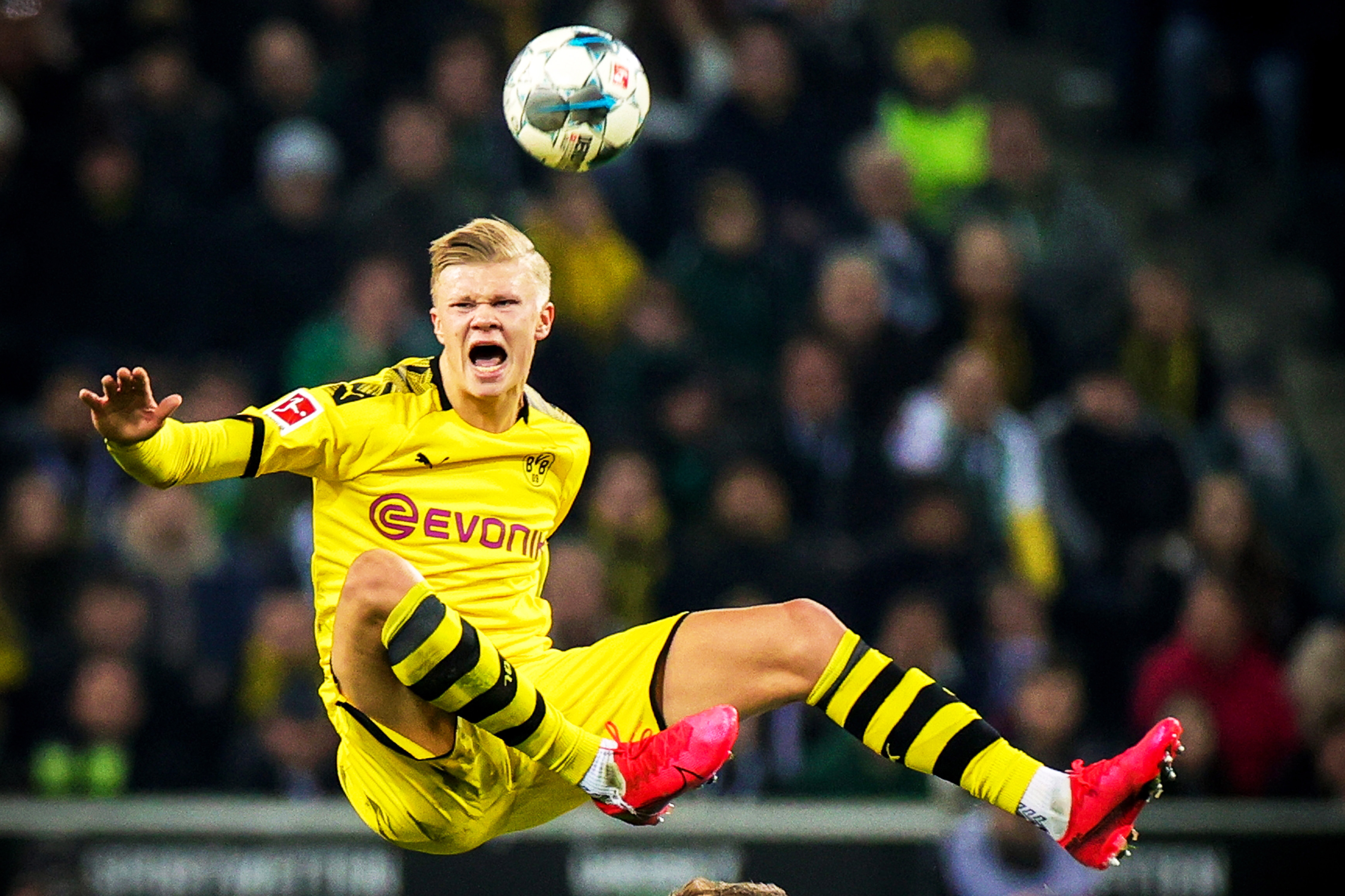 德转：王上源与河南队续约一年，新合同至2026年底