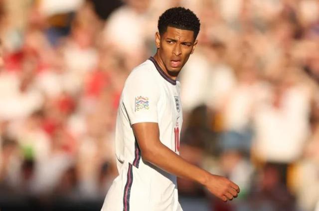 卢指导：哈登和伦纳德正全力投入扭转颓势，前者知道如何打球