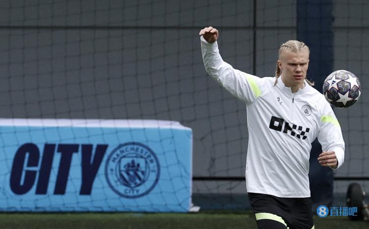 记者：萨拉赫不会随队出征国米，决定由高层和斯洛特共同作出