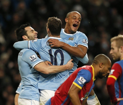 全北现代队长朴镇燮将加盟浙江队，补强后防，提升球队竞争力。