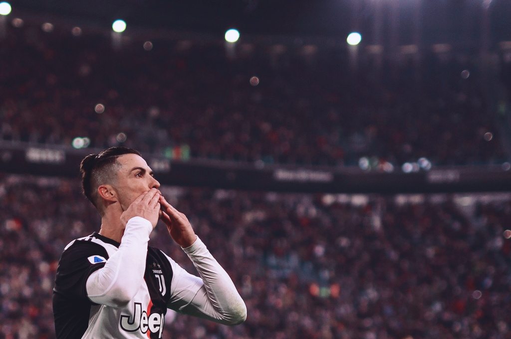 为什么粉红球棒背后的乳腺癌公益活动成为了棒球人文关怀的符号